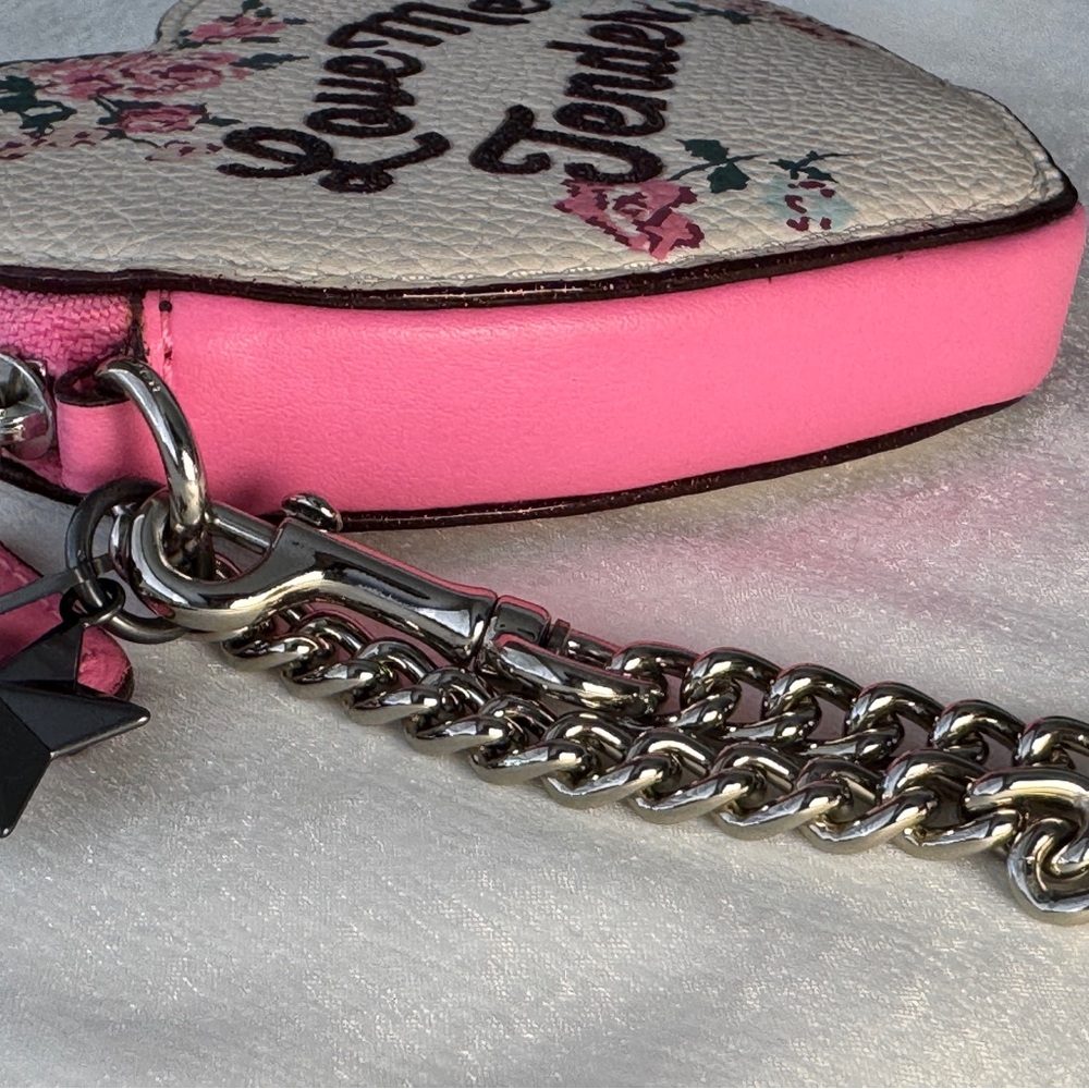 Coach Heart Wristlet Wallet White Pink Floral "Love Me Tender" - Picture 5 of 8